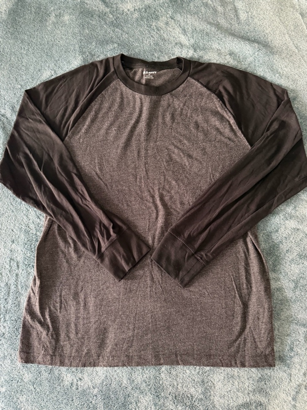 Old Navy Men's Long-Sleeve‎ Crewneck Long Sleeve Shirt Black/Grey Size Medium